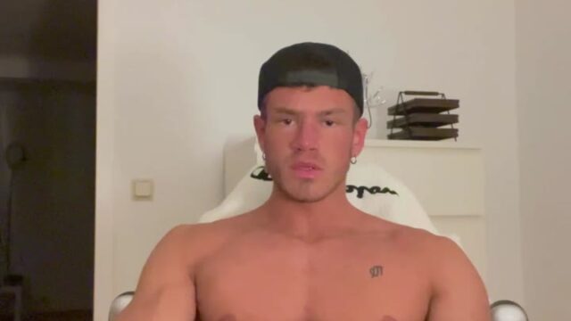 COCK CREAMER VERY BEAUTIFUL SMOOTH CHEST MUSCULAR DREAMBOAT CHARMING JOCK, loves self facial cum eating and cumming hard, super sexy solo wank fun (2)